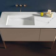 SUITE Mobile bagno alto componibile in frassino con ante By Mobiltesino